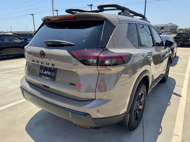 2026 Nissan Rogue SV photo 5