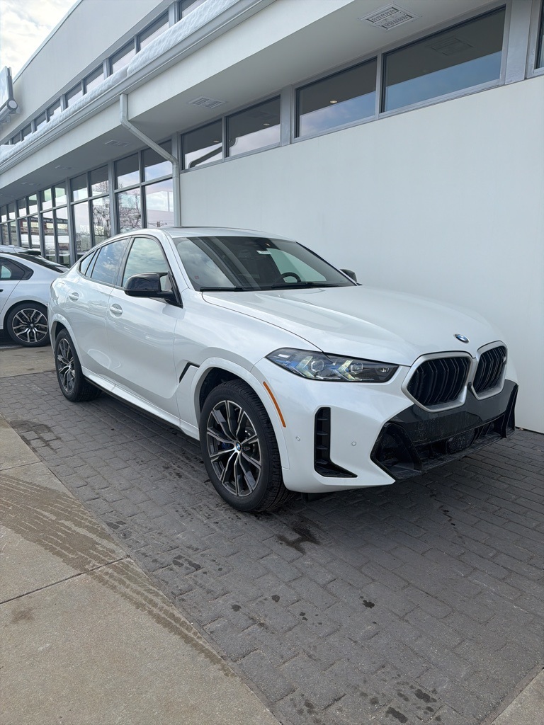 2026 BMW X6 M60i xDrive