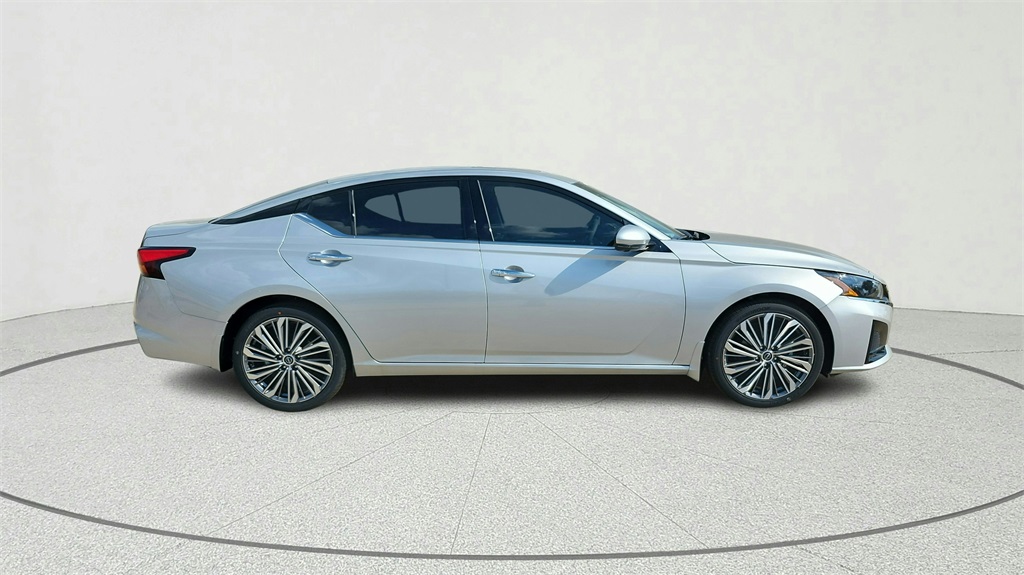 2025 Nissan Altima