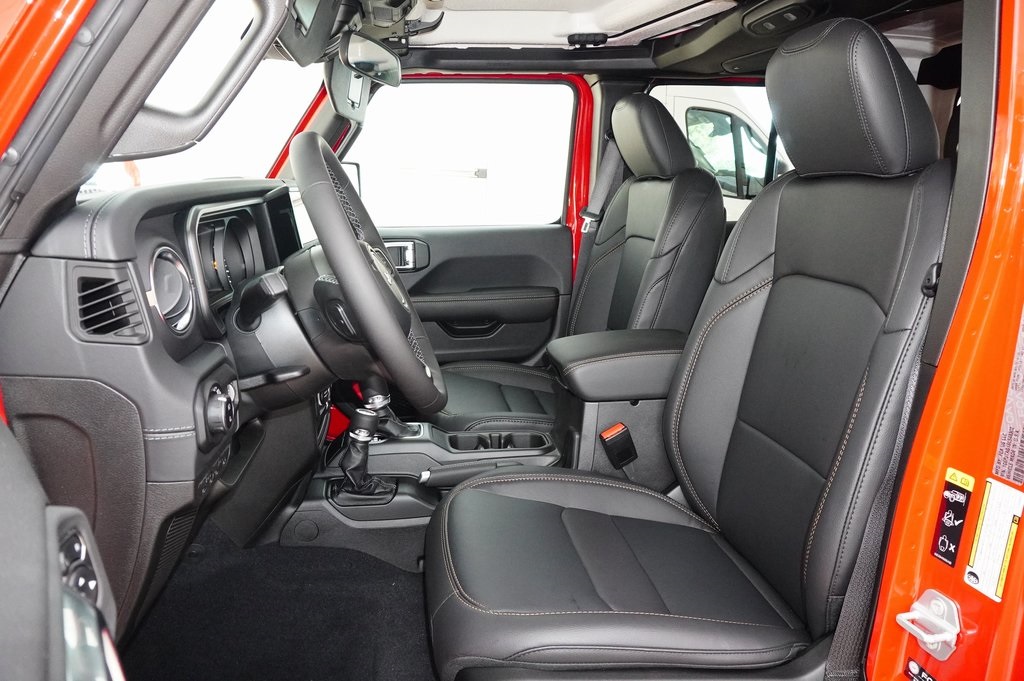 New Car 2025 Jeep Gladiator  Sport For Sale Under $50,000 In Weatherford, Texas
