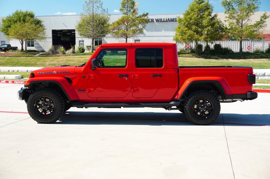 New Car 2025 Jeep Gladiator  Sport For Sale Under $50,000 In Weatherford, Texas
