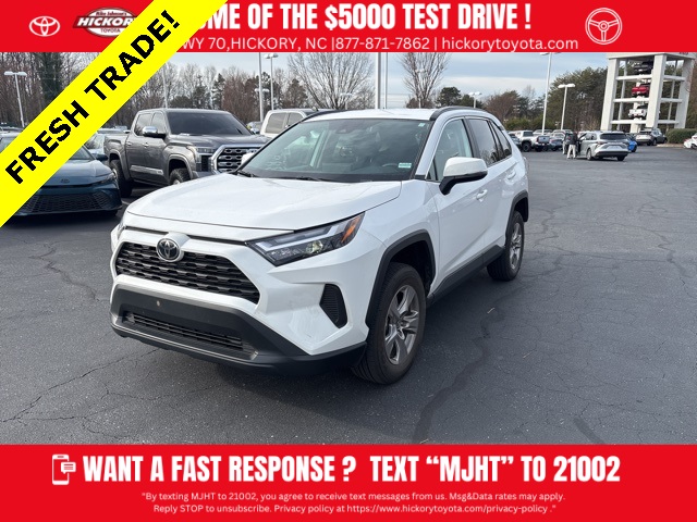 2025 Toyota RAV4 XLE AWD