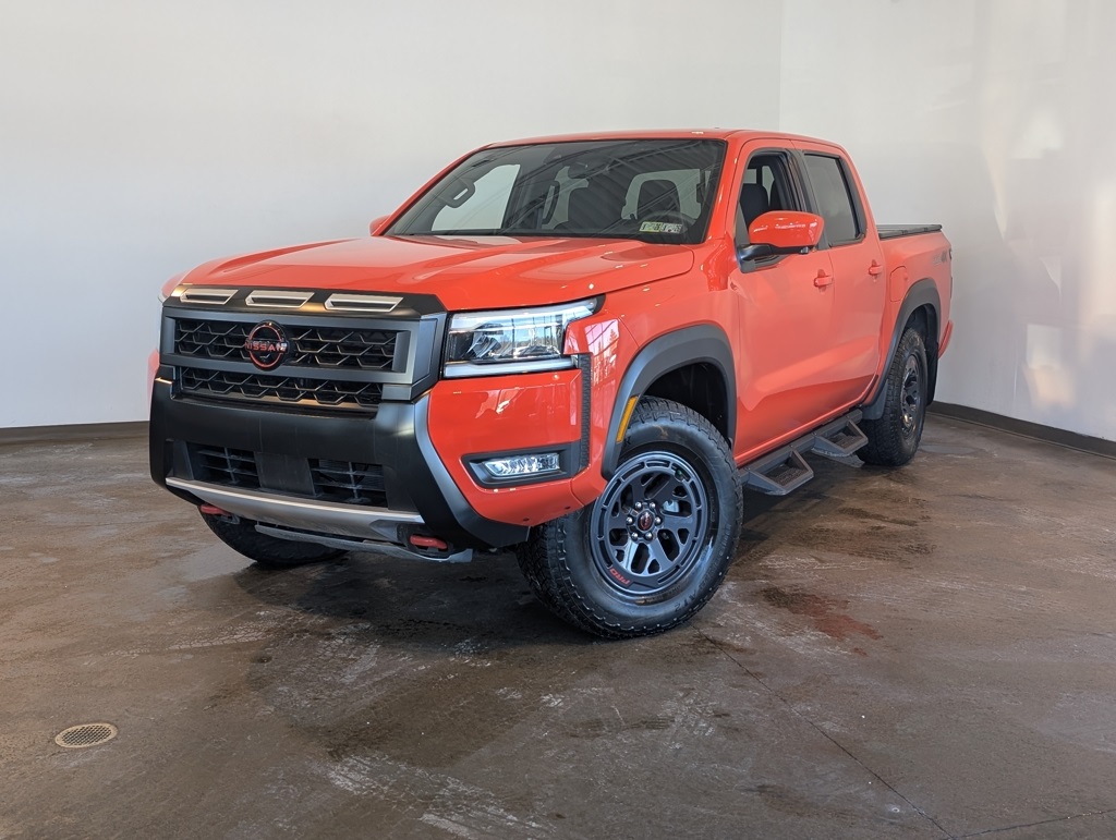 2025 Nissan Frontier PRO-4X Crew Cab 4WD