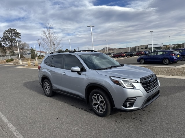 2024 Subaru Forester Premium
