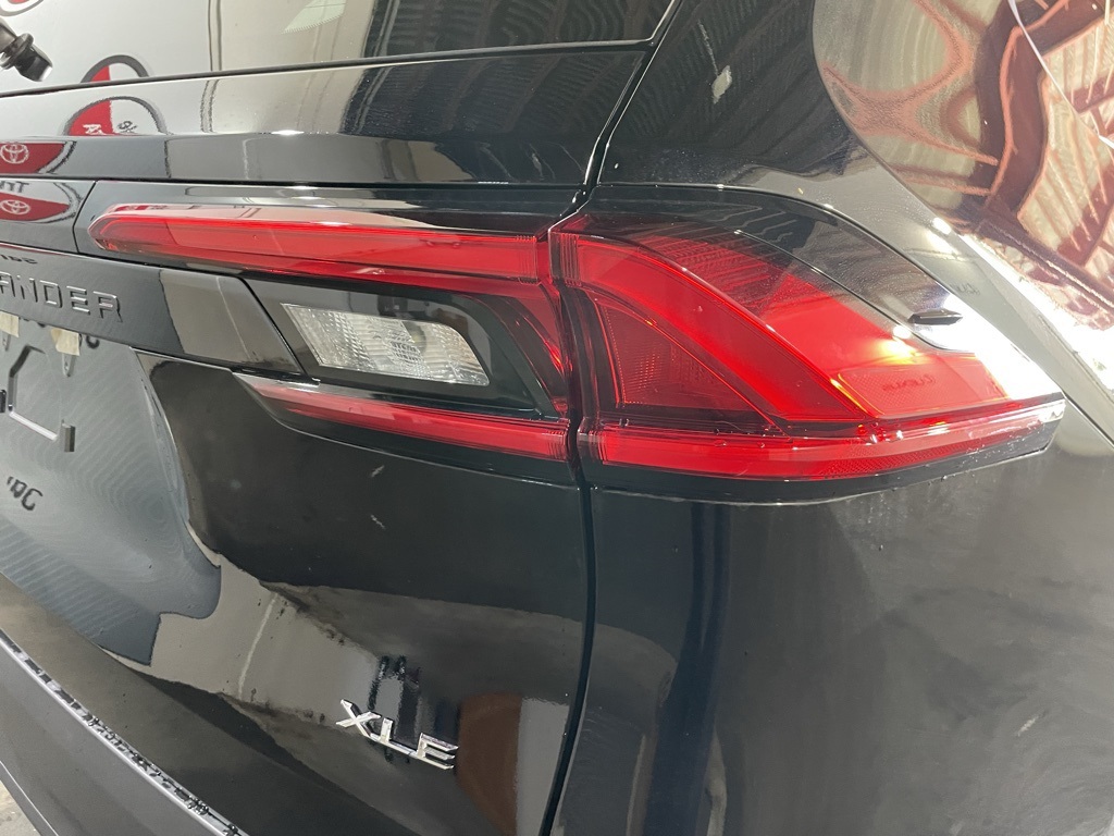 Thumbnail: 2026 Toyota Grand Highlander - 15