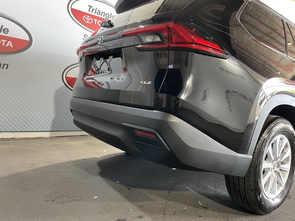 Thumbnail: 2026 Toyota Grand Highlander - 18