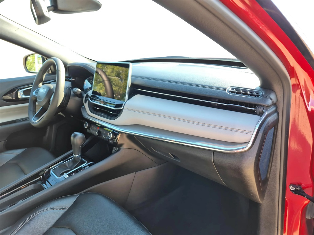 2024 Jeep Compass Limited Black at Mac Haik CDJR North Houston