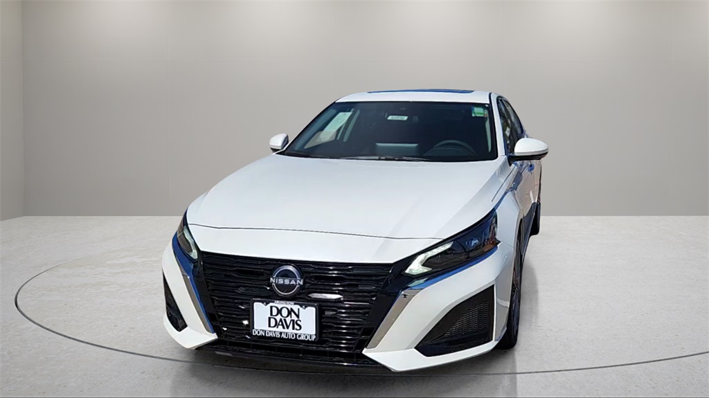 2025 Nissan Altima