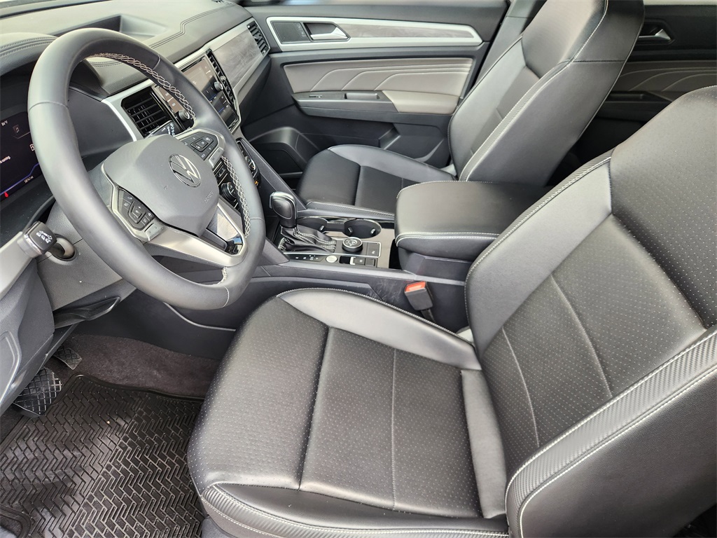 2022 Volkswagen Atlas Cross Sport 3.6L V6 SE w/Technology Black at DeMontrond Automotive Group