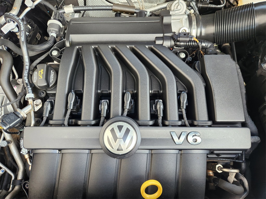 2022 Volkswagen Atlas Cross Sport 3.6L V6 SE w/Technology Black at DeMontrond Automotive Group