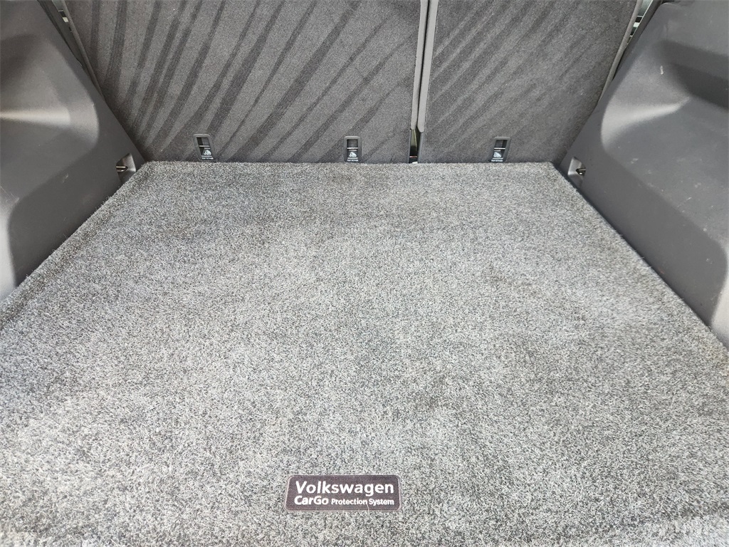 2022 Volkswagen Atlas Cross Sport 3.6L V6 SE w/Technology Black at DeMontrond Automotive Group