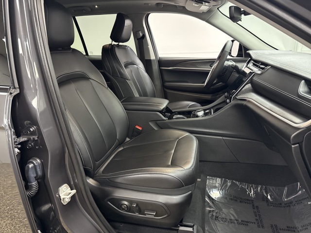 2023 Jeep Grand Cherokee Limited photo 8