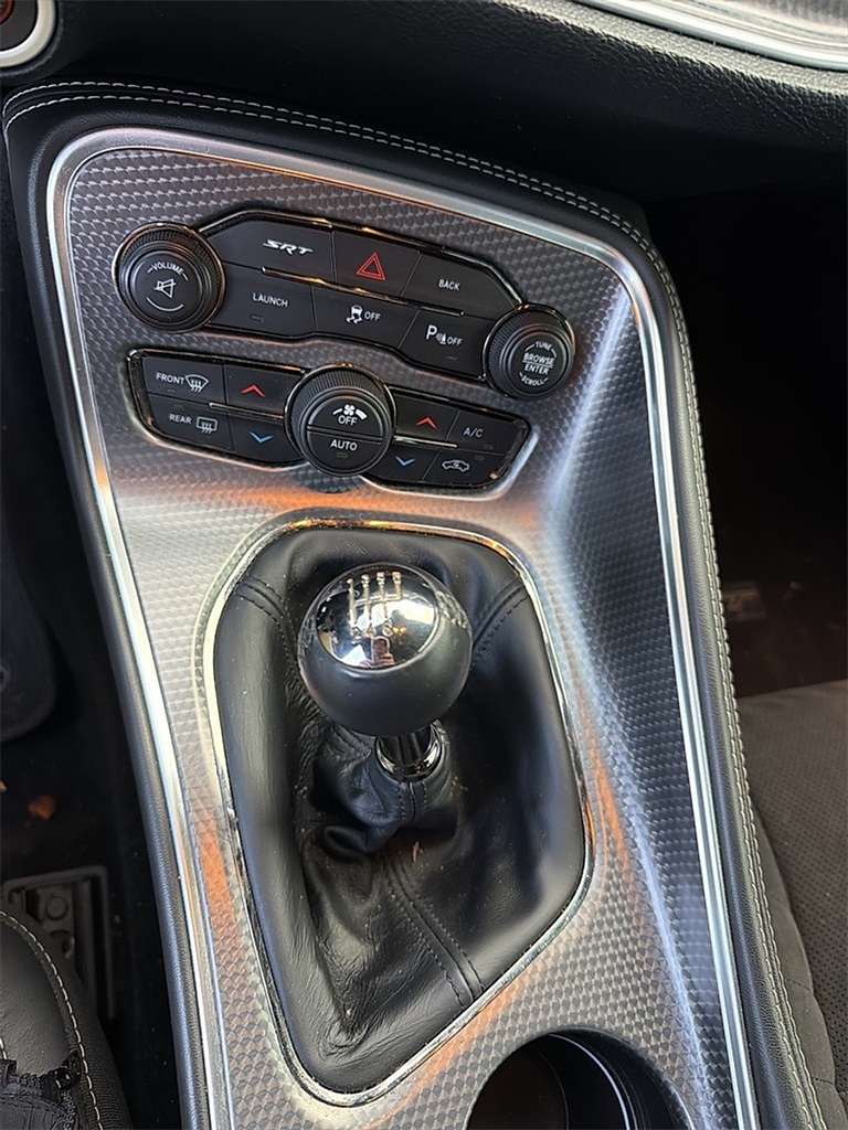 2015 Dodge Challenger SRT Hellcat RWD