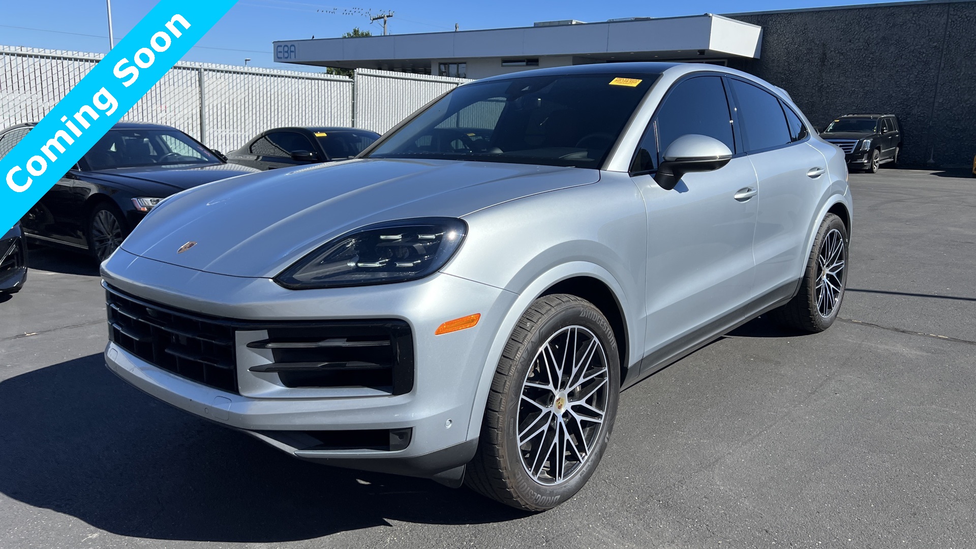 2024 Porsche Cayenne Base photo 3
