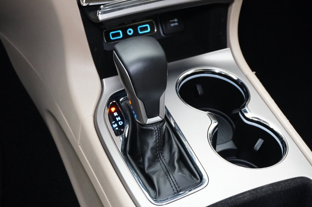 Used Car 2021 Jeep Grand Cherokee  Limited For Sale Under $25,000 In Weatherford, Texas