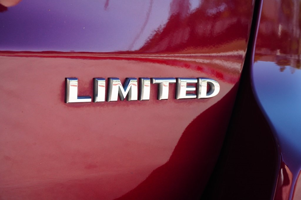 Used Car 2021 Jeep Grand Cherokee  Limited For Sale Under $25,000 In Weatherford, Texas