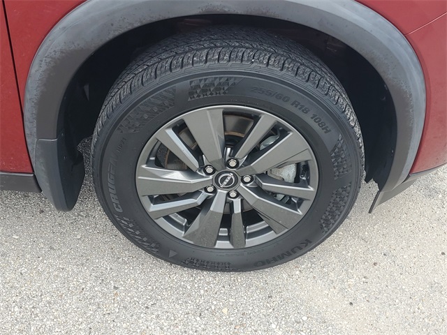2022 Nissan Pathfinder SV photo 6