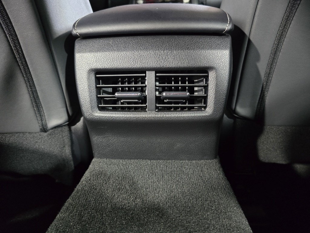 Thumbnail: 2024 Lexus IS - 29