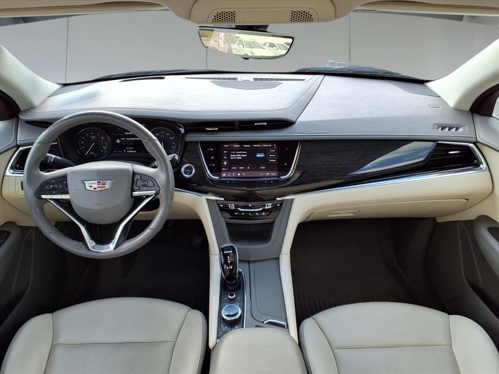 2022 Cadillac XT6 Premium Luxury Green at Tom Peacock Cadillac