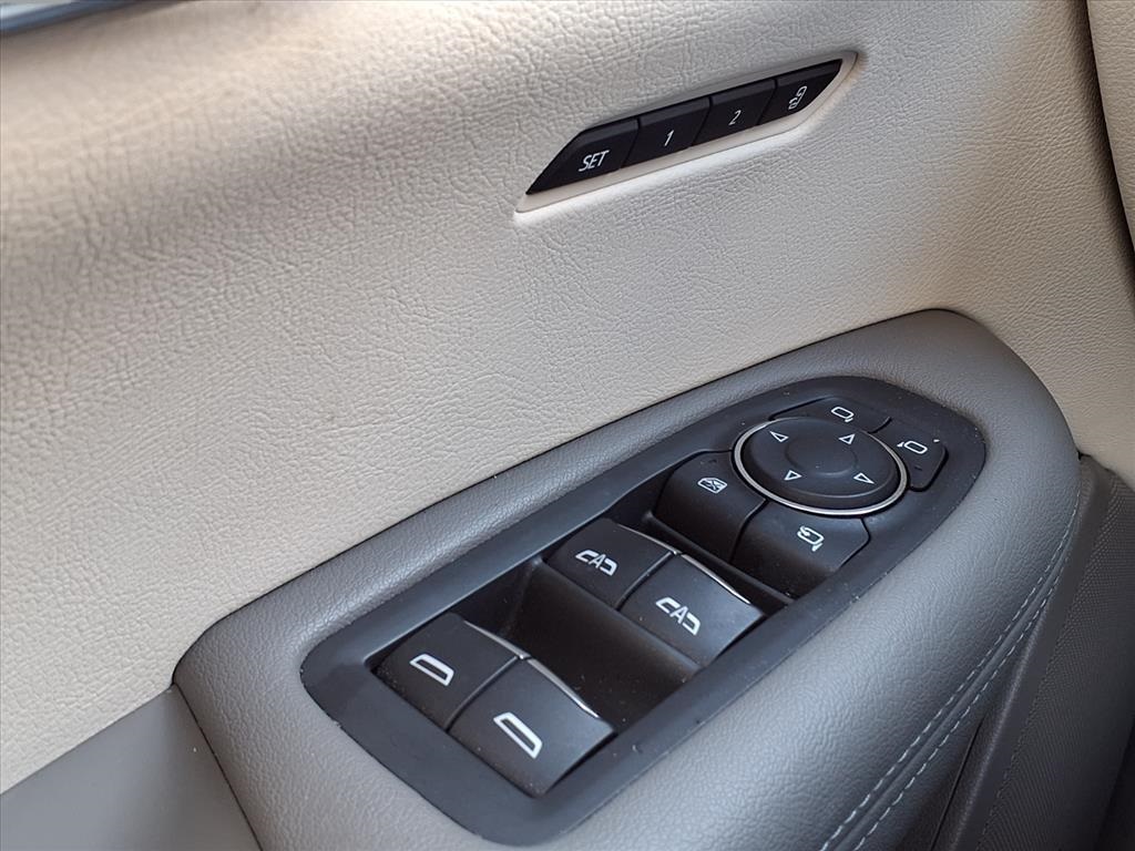 2022 Cadillac XT6 Premium Luxury Green at Tom Peacock Cadillac