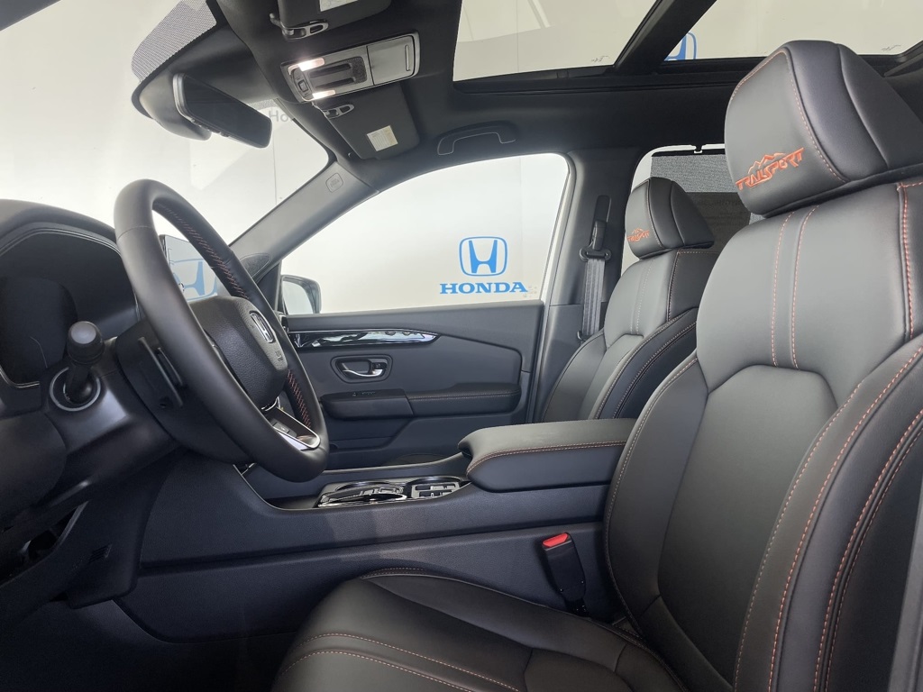 Thumbnail: 2025 Honda Pilot - 13