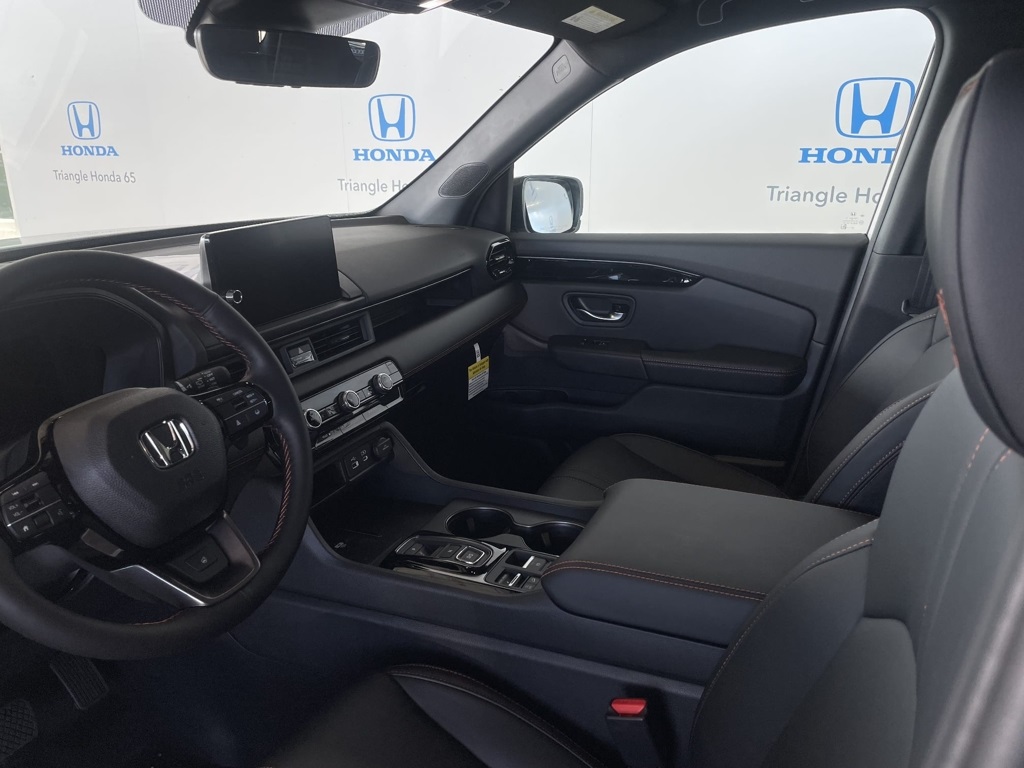 Thumbnail: 2025 Honda Pilot - 15