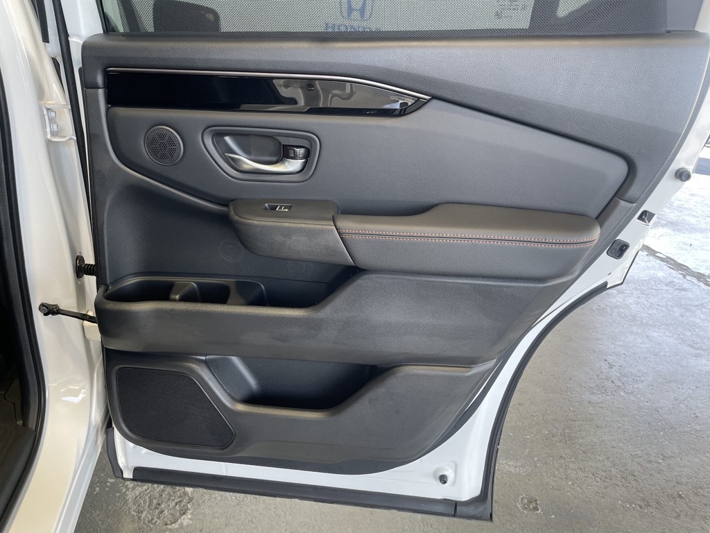 Thumbnail: 2025 Honda Pilot - 31