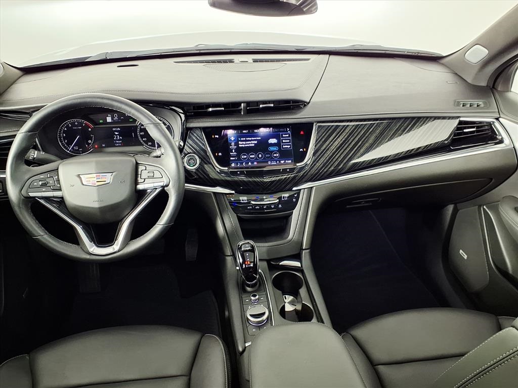 2025 Cadillac XT6 Premium Luxury - 2