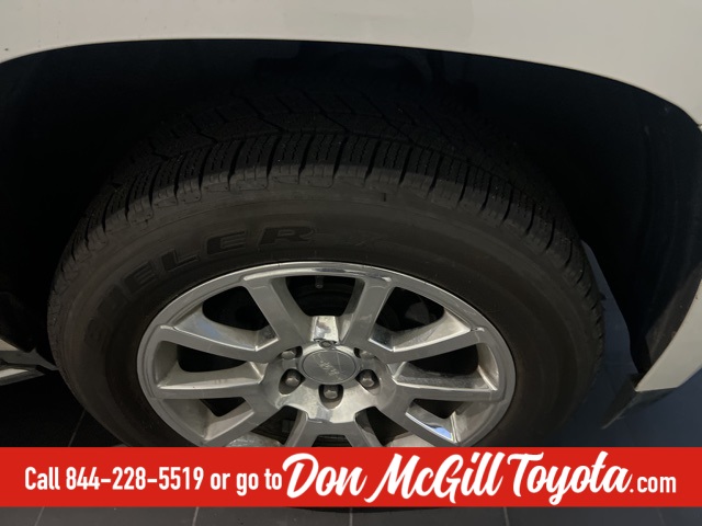 2020 GMC Yukon Denali White at Tom Peacock Cadillac