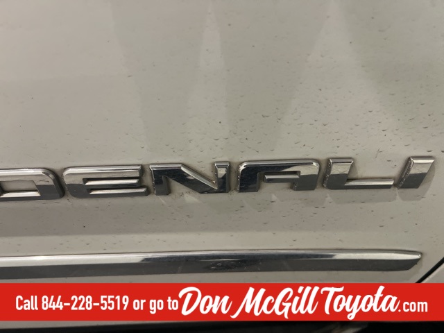 2020 GMC Yukon Denali White at Tom Peacock Cadillac