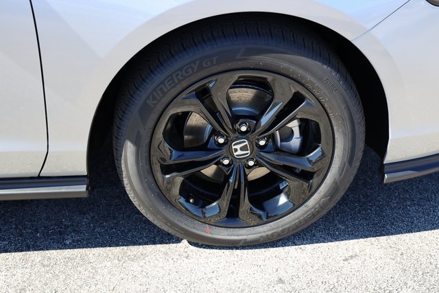 2025 Honda Accord SE Silver at Shottenkirk Kia Fort Bend