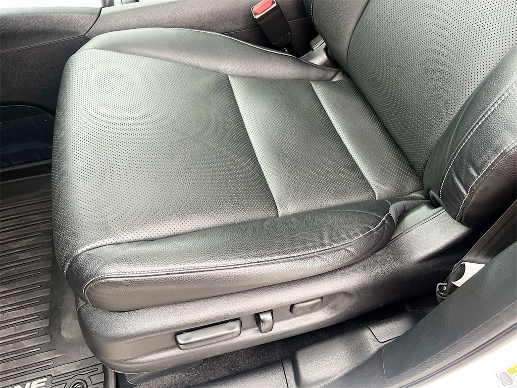 2023 Honda Ridgeline RTL-E White at AutoSavvy Houston Southwest