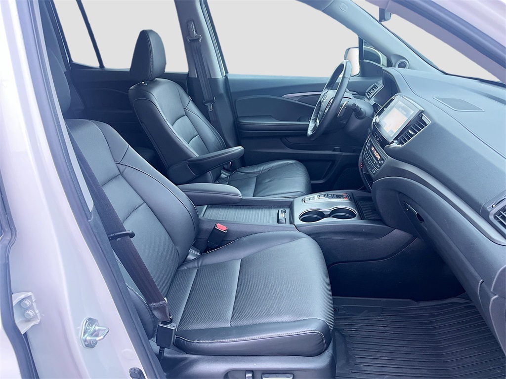 2023 Honda Ridgeline RTL-E White at AutoSavvy Houston Southwest