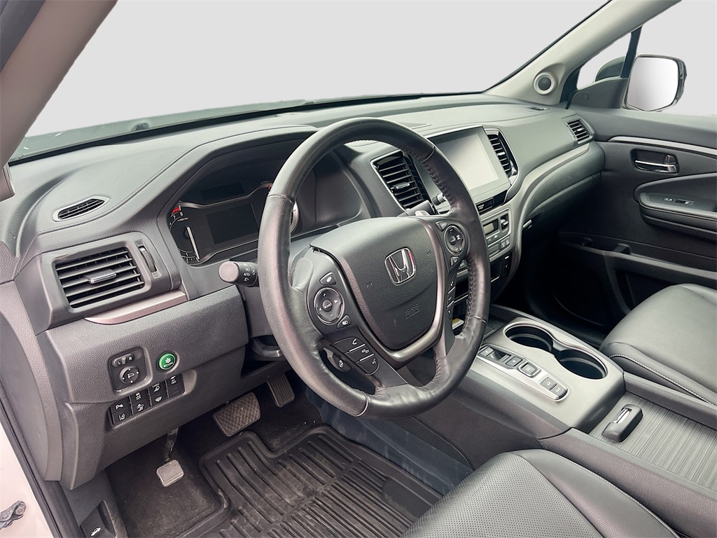 2023 Honda Ridgeline RTL-E White at AutoSavvy Houston Southwest