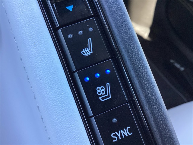 Used Car 2024 Chevrolet Corvette  E-ray For Sale Under $110,000 In San Antonio, Texas