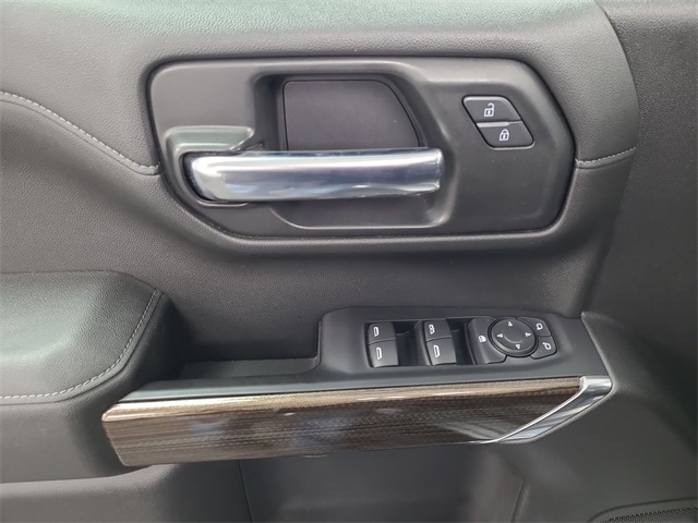 2020 – Chevrolet – Silverado 1500