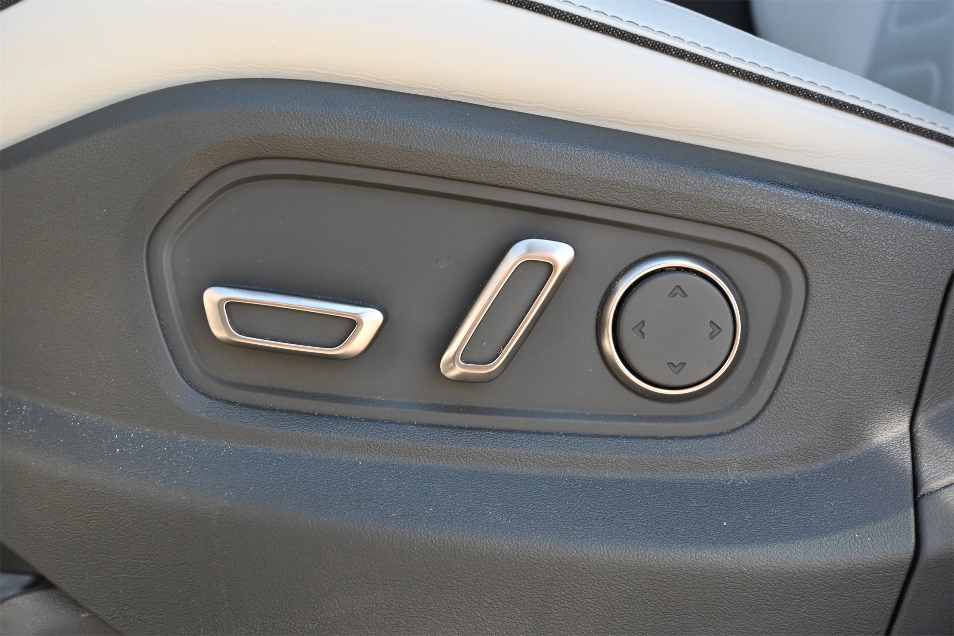 2023 Rivian R1S Adventure  at Ultimate Motorsports