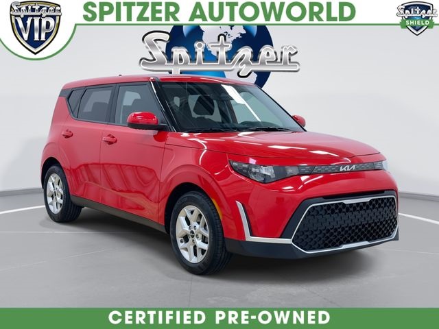 Inferno Red 2023 Kia Soul S FWD SUV / Crossover Front-Wheel Drive Continuously Variable Transmission