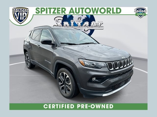 Baltic Gray Metallic Clearcoat 2024 Jeep Compass SUV / Crossover Four-Wheel Drive 8-Speed Automatic
