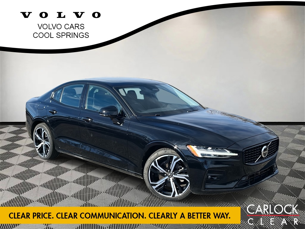 2024 Volvo S60 B5 Plus Dark Theme AWD