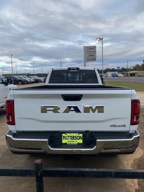 2026 Ram 3500 Tradesman photo 4