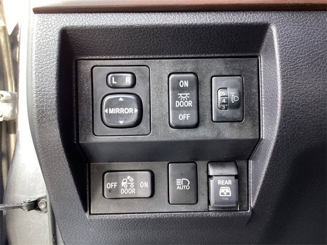 Used Car 2019 Toyota Tundra  Limited For Sale Under $35,000 In San Antonio, Texas