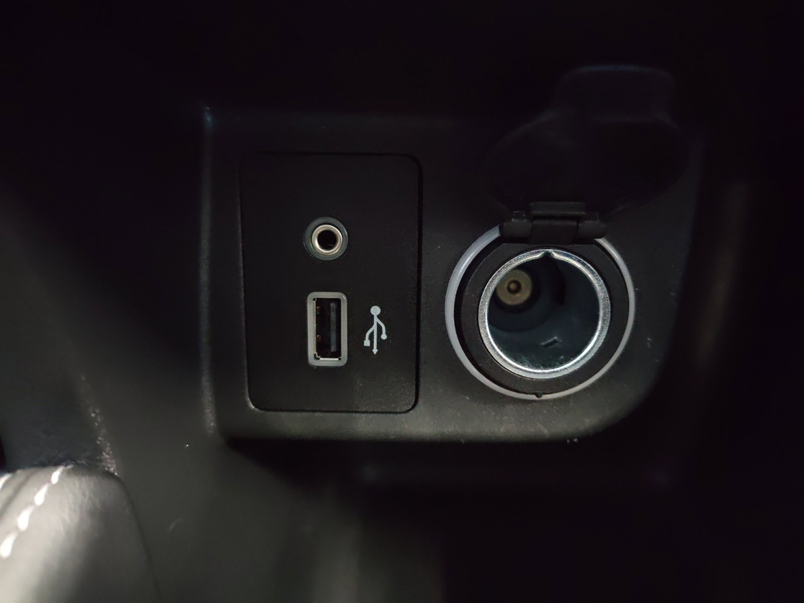 Used Car 2020 Nissan Kicks  Sr For Sale Under $15,000 In San Antonio, Texas