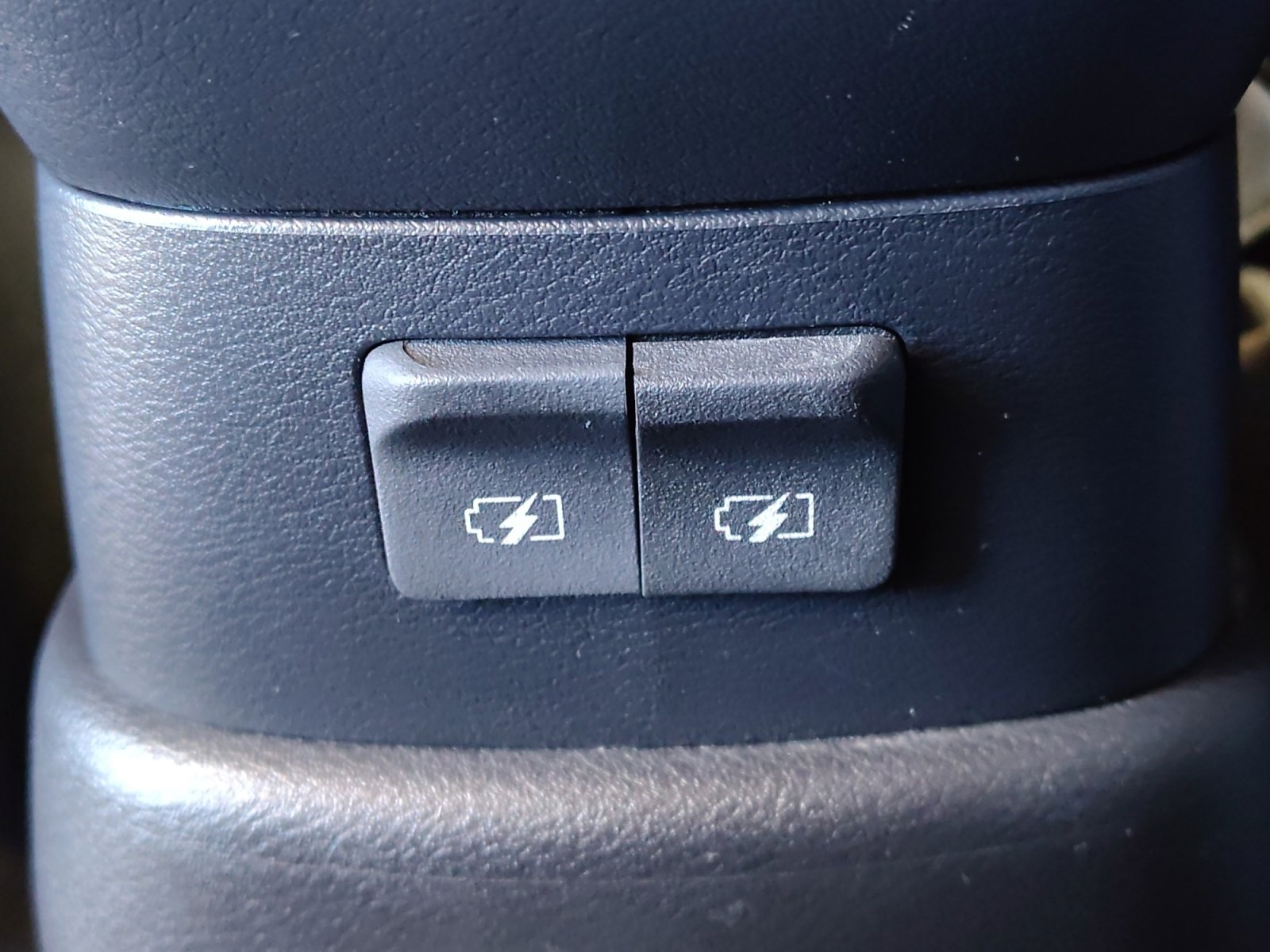 Used Car 2020 Nissan Kicks  Sr For Sale Under $15,000 In San Antonio, Texas