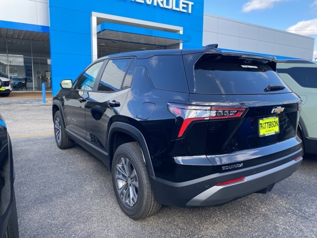 2026 Chevrolet Equinox RS photo 2