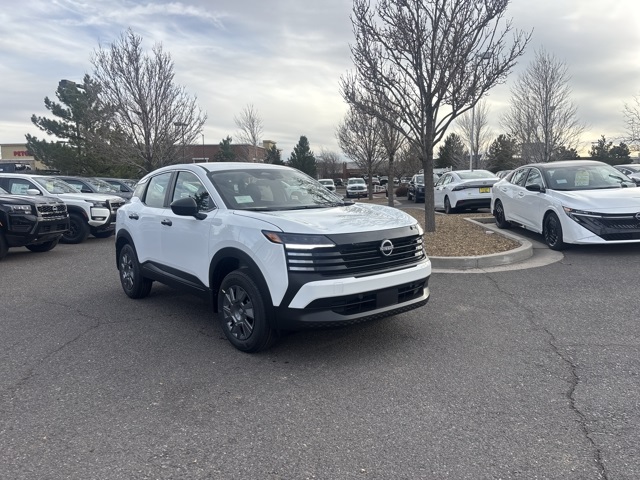 2026 Nissan Kicks S's photo