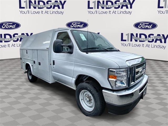 2025 Ford E-350SD Base
