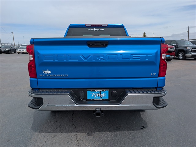 2025 Chevrolet Silverado 1500 LT photo 4