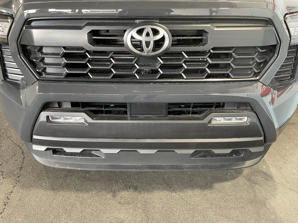 Thumbnail: 2025 Toyota Tacoma - 11