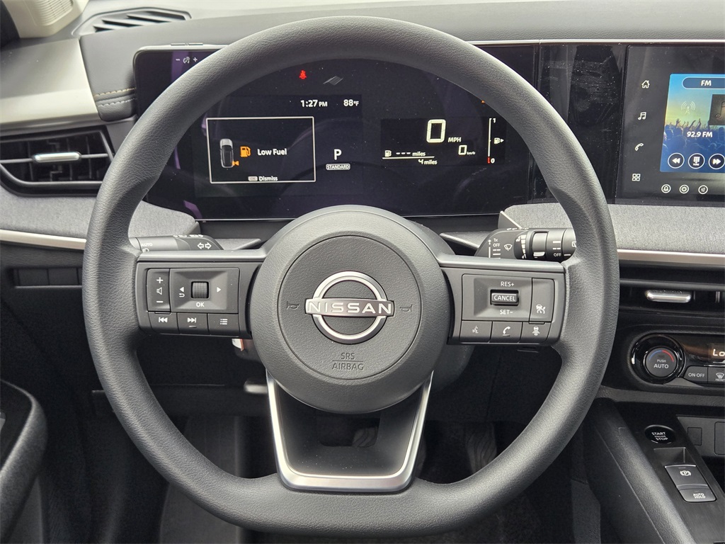 2026 Nissan Kicks SV - 9